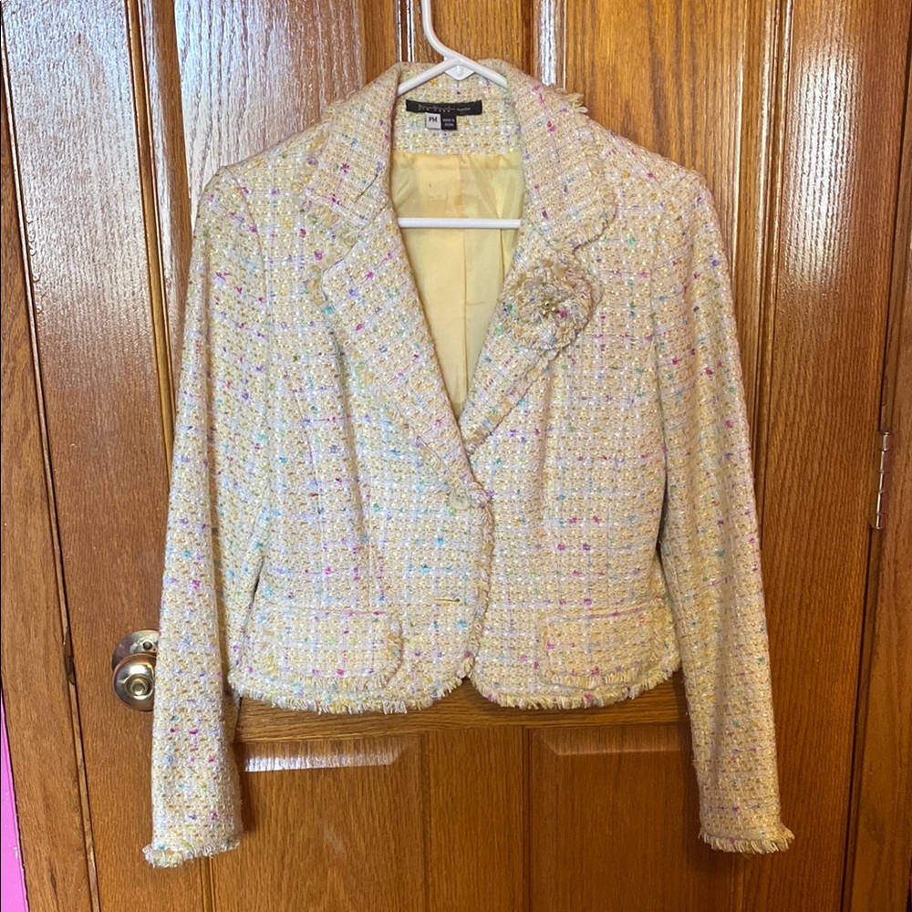 ECI Yellow Blazer with Contemporary Style